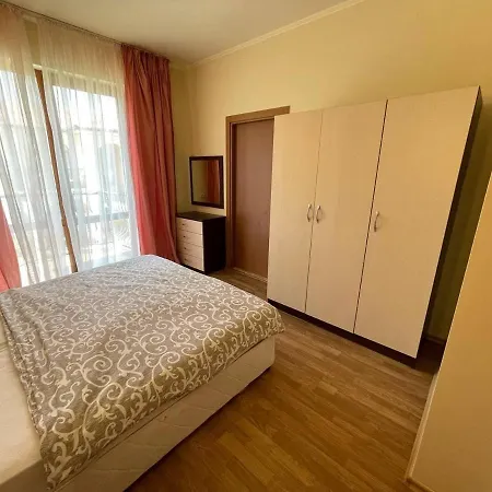Villa Romana Elenite Apartments شقة *