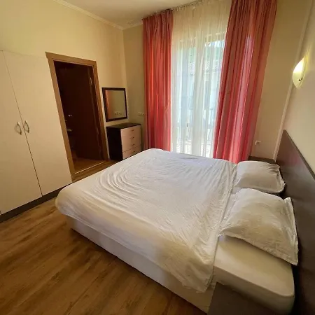 شقة Villa Romana Elenite Apartments سفيتي فلاس